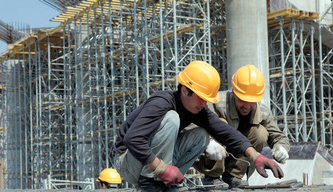 Строители стадиона на Петровском острове объявили забастовку (Фото: РИА «Новости»)