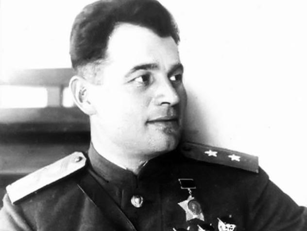 Иван Данилович Черняховский