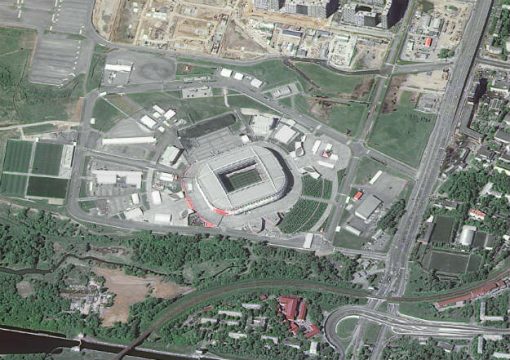 Стадион в Москве, домашняя арена московского футбольного клуба «Спартак». Вместимость стадиона — 45 360 человек.