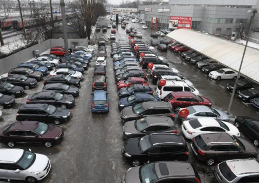 Автосалоны с новенькими машинами должны быть довольны, ведь продажи показывают для кого-то неожиданный, но уверенный рост. Стоит отметить, что по оценкам за май прибавка по сравнению с прошлым годом составила 18%, а общий объем рынка подрос на 20% с начала года. Причем за последние четыре года продажи прогрессируют на постоянной основе.