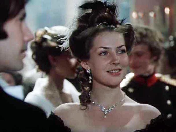 Кадр из телефильма «Отцы и дети», 1983 г.