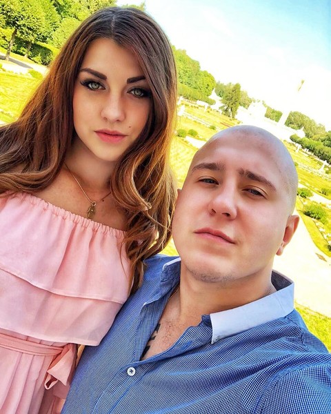 Дочь Елены Бирюковой с парнем