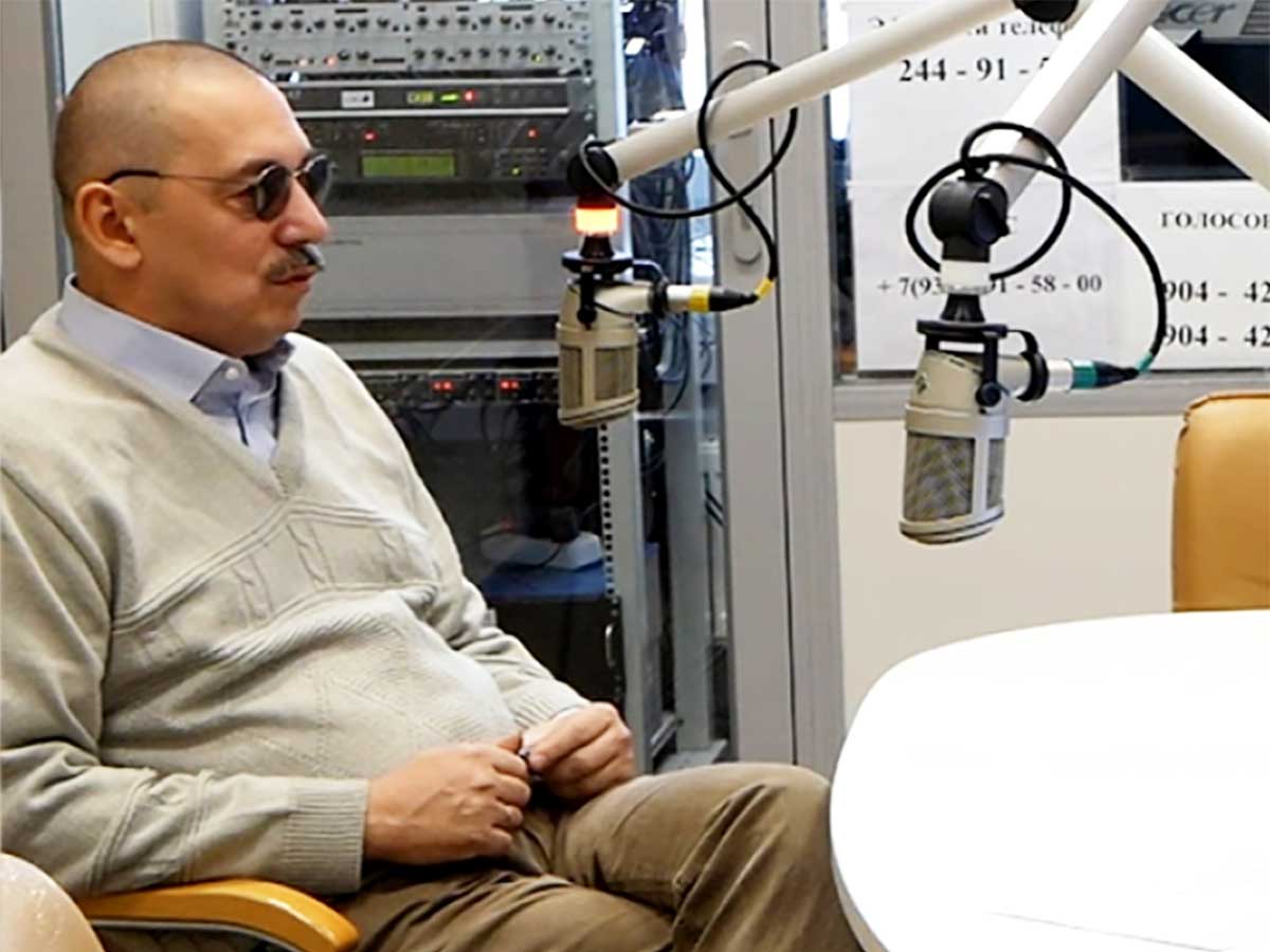 Денис Коротков Экс-сотрудник спецслужб рассказал о "криминальной" службе журналиста Короткова в Чечне
