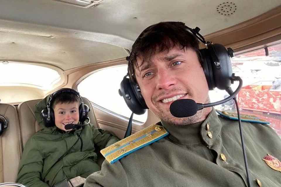 Павле Прилучный взял сына на съемки