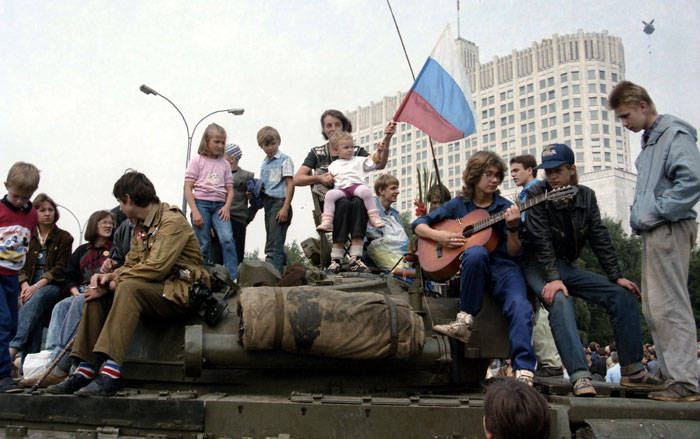 Энтузиазм защитников Белого дома в августе 1991-го был велик, но как бы они поступили, знай, что ждет их потом?