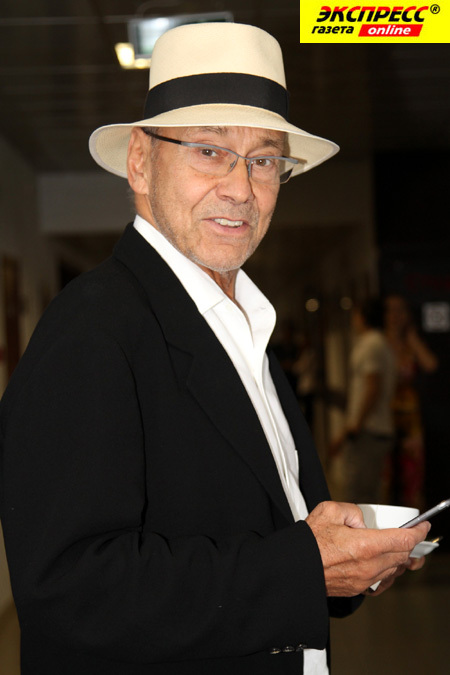 АНДРЕЙ КОНЧАЛОВСКИЙ