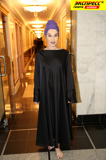 НАРГИЗ ЗАКИРОВА