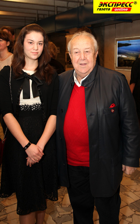 ЗУРАБ ЦЕРЕТЕЛИ С ВНУЧКОЙ