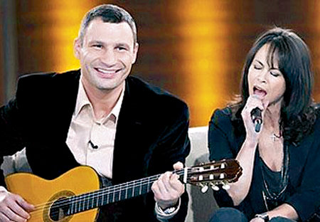 Дуэт Виталия и Натальи КЛИЧКО переплюнул бы многих звёзд нашего шоу-бизнеса