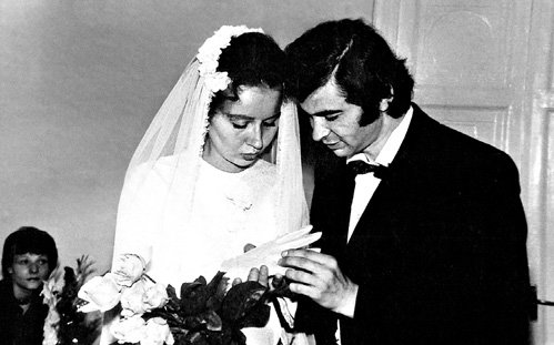 На Ирине, кандидате химических наук, Илья женился 36 лет назад