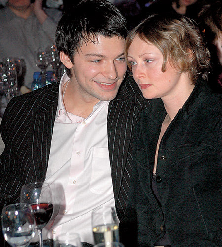 От жены Марии ЛЕОНОВОЙ актёр без ума со второго курса института