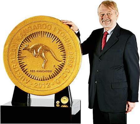 Вес австралийской монеты больше тонны