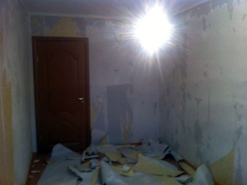 Так выглядела новая квартира певица в начале ремонта 