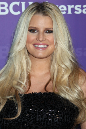 Джессика СИМПСОН впервые стала мамой.