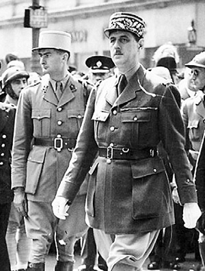 ...по примеру своего предшественника Шарля де ГОЛЛЯ намерен выйти из-под контроля США