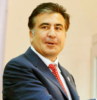 Президент Грузии Михаил СААКАШВИЛИ не намерен покидать свой пост до сентября.