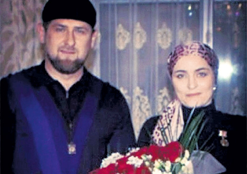 Лилия АСУХАНОВА, застрелившая бандитов, получила награду из рук Рамзана КАДЫРОВА