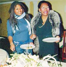 ЭТЕРА И ЛИЗ: несовершеннолетняя дочь певицы очаровала всех гостей