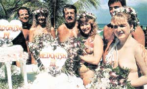 ВТОРОЙ МЕДОВЫЙ МЕСЯЦ: благодаря свингу семейные пары со стажем вновь чувствуют себя молодоженами