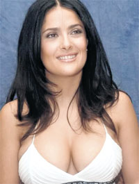 САЛЬМА: на такой бюст надо молиться