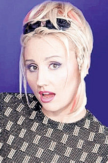 Нина КИРСО попробовала баланды и вынесла диск с песнями старого друга на свободу