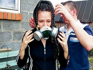 Скоро каждая модница будет иметь в своем гардеробе несколько видов противогазов