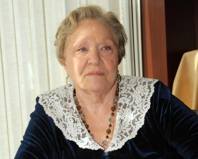 Почему профессор из фильма «Гараж» грубил всем женщинам, кроме старшей ...